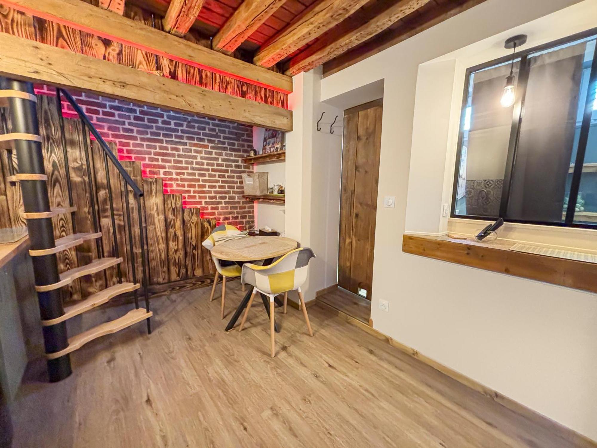 Appartement Duplex Cosy Avec Netflix & Amazon Prime à Beauvais Extérieur photo