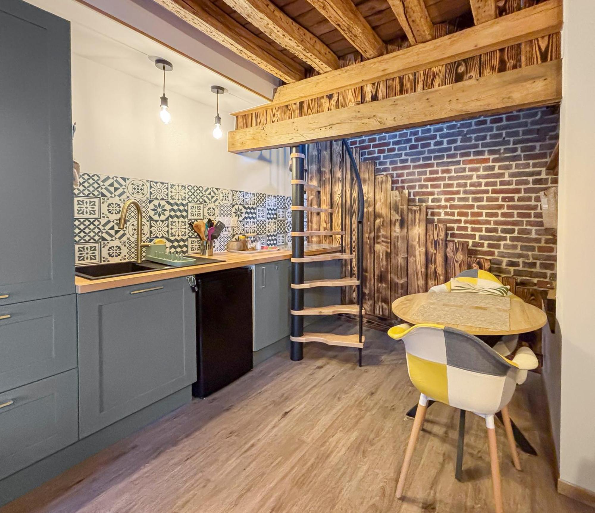 Appartement Duplex Cosy Avec Netflix & Amazon Prime à Beauvais Extérieur photo